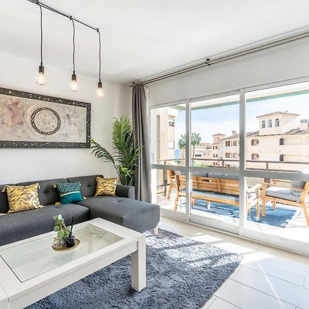 Sea View 2 Bedroom Apartment 2 Min Away From The Beach Torremolinos Buitenkant foto