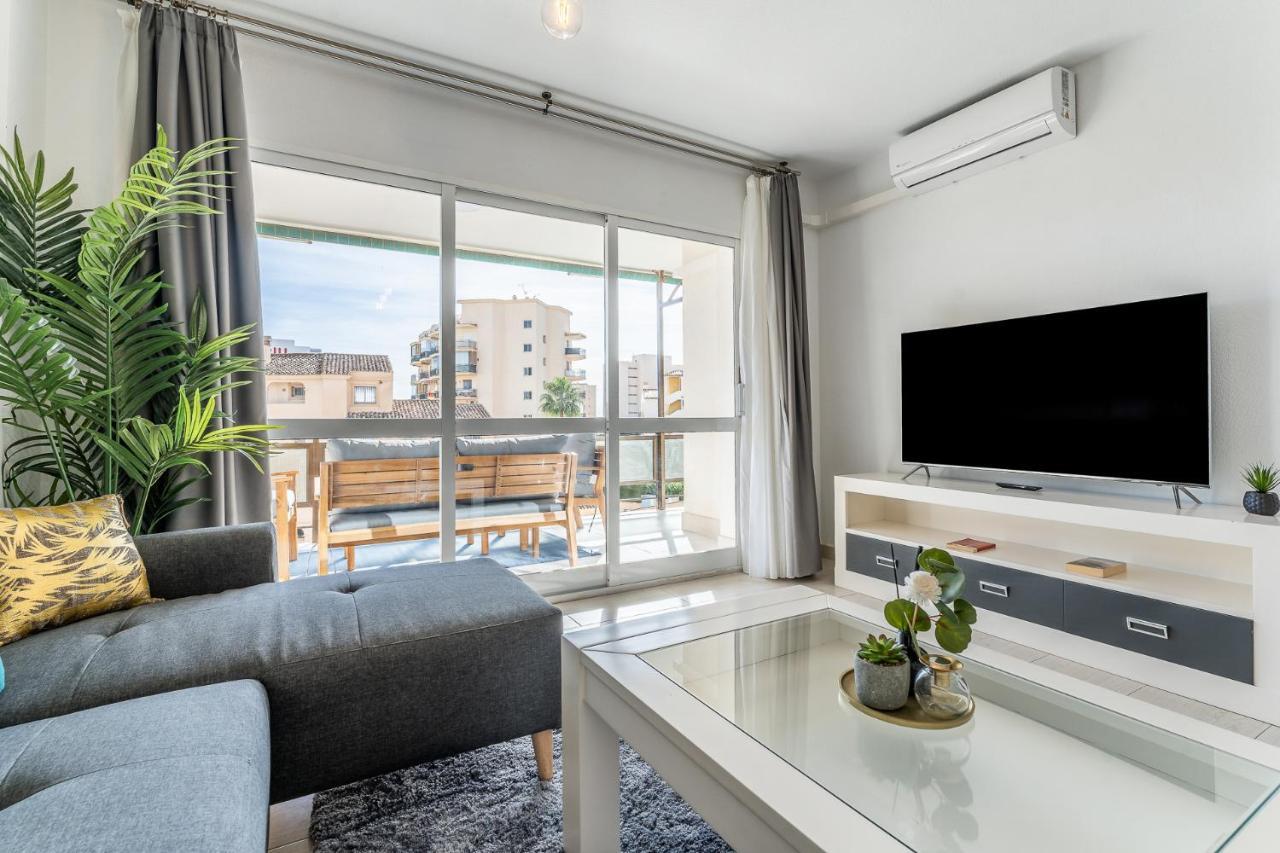 Sea View 2 Bedroom Apartment 2 Min Away From The Beach Torremolinos Buitenkant foto
