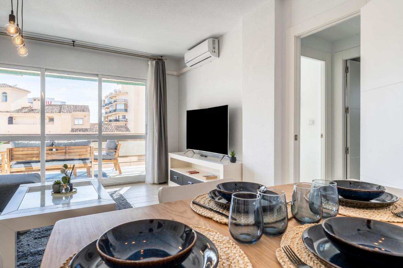 Sea View 2 Bedroom Apartment 2 Min Away From The Beach Torremolinos Buitenkant foto